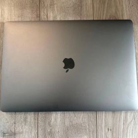 Apple MacBook Pro スペースグレー2016