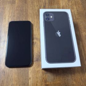 Apple iPhone 11 ブラック 本体