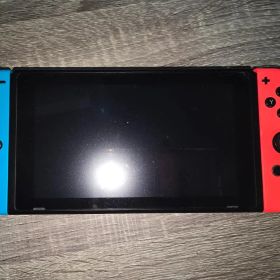 Nintendo Switch 本体 青/赤