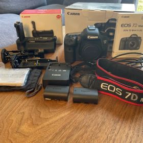 【新品購入・美品】Canon EOS 7D Mark II★防湿庫保管