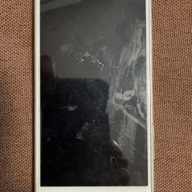 Fujitsu F-04K docomo ホワイト 電源不可 ジャンク 本体のみ