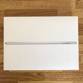 アイパッド(iPad)のApple iPad 第6世代 Wi-Fi 32GB シルバー MR7G2J/A(タブレット)