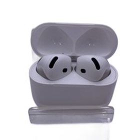 Apple◆イヤホン AirPods 4 アクティブノイズキャンセリング搭載モデル MXP93J/A