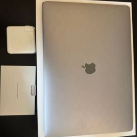 Macbook Pro 16インチ 16GB