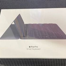●新品未開封● 10.5インチiPad Pro用 Smart Keyboard MPTL2J/A