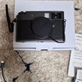 富士フイルムX-HF1 X half（エックス ハーフ） チャコールシルバー