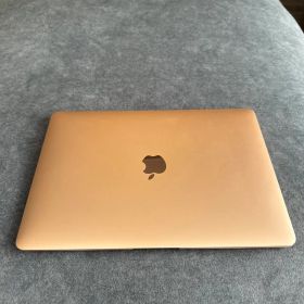 Apple MacBook Air M1 256GB GLD本体