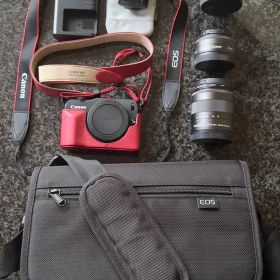 【美動品】Canon EOS M デジタル一眼ノンレフレックスAF・AEカメラ