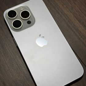 Apple iPhone15pro ホワイトチタニウム 128GB