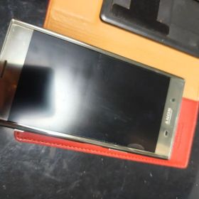 Sony Xperia xz Premium docomo シルバー