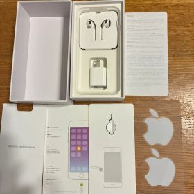 Apple iPhone8 箱 EarPods、USB電源アダプタ付き