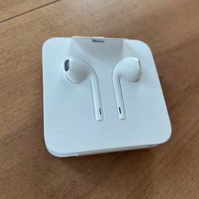 Apple 純正 EarPods Lightning イヤホン 未使用