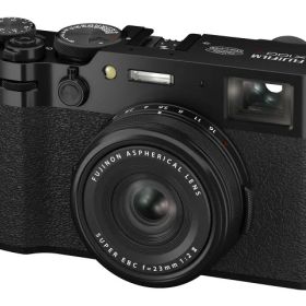 【ポイント10倍】 富士フイルム デジタルカメラ FUJIFILM X100VI 日英2言語設定モデル [ブラック] [画素数：4020万画素(有効画素) 撮影枚数：320枚] 【P10倍】