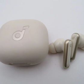【中古】Anker イヤホン Soundcore P40i オフホワイト A3955N21