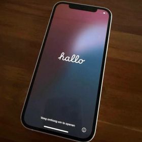 iPhone 12 ホワイト 128 GB SIMフリー アイフォン スマホ