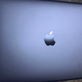 MacBook Air (13-inch, 2020)