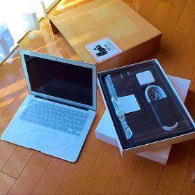 MacBook Air (13-inch, Early 2015)シルバー 本体