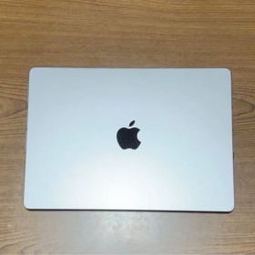 【超美品】MacBook Pro 14インチ M3 メモリ16GB