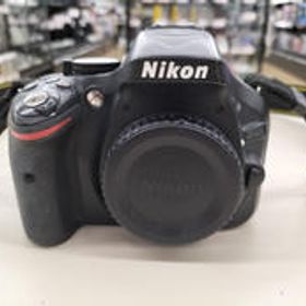 デジタル一眼レフ D5200/AF-S NIKKOR 18-55MM NIKON