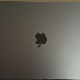 Apple MacBook Pro 16インチ スペースグレー