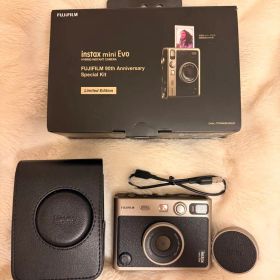 instax mini Evo 限定版 90周年記念キット（ゴールド）
