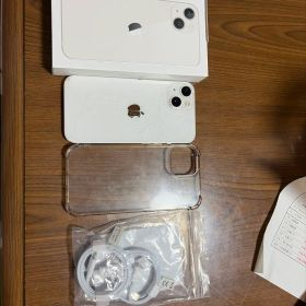 Apple iPhone 13 ホワイト 本体 (箱付き)