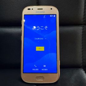 ドコモ らくらくスマートフォン F-01L ゴールド
