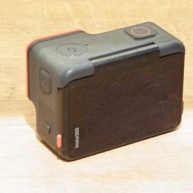 【中古】 【美品】 Insta360 Ace（CINSBAXA）