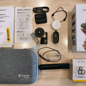 Insta360 GO 3 128GB本体と付属品