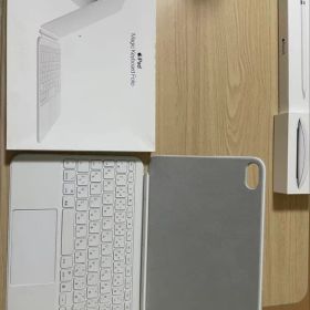 値下げApple Magic Keyboard Folio ホワイトiPad10