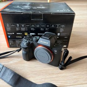 SONY α7 III デジタル一眼レフ 本体 シャッター回数4000