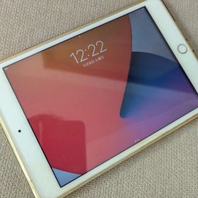 【GW特価】Apple iPadmini4 シルバー 16GB【訳有】