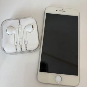 iPhone 8のメイン画像