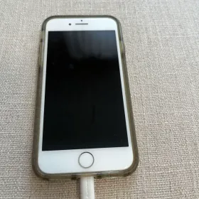 Apple iPhone 8 新品¥7,500 中古¥6,222 | 新品・中古のネット最安値