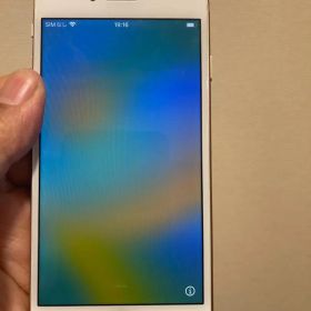 値引き 8300円→7500円 iPhone 8 64GB