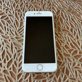 【Apple】iPhone8 ホワイト64GB