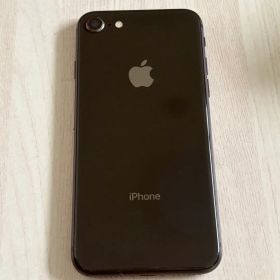 【美品】iPhone8