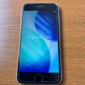 Apple iPhone SE 第二世代ホワイト 本体 箱付属品他 送料無料