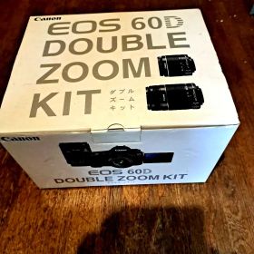 Canon EOS 60D ダブルズームキット、オールセット新品同様