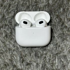 Apple AirPods(第3世代)Lightningケース付き
