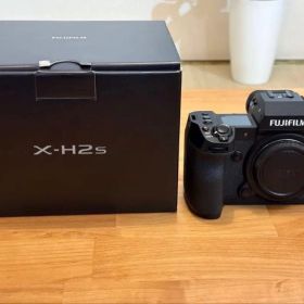 FUJIFILM X-H2S ボディ 美品 付属品あり