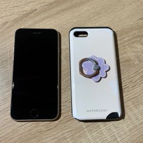 9899 iPhone SE 第3世代 64GB スターライト ジャンク品【ネ】