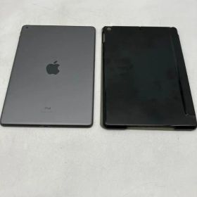 Apple iPad 第9世代 モデル MK2K3J/A バージョン18.6.2