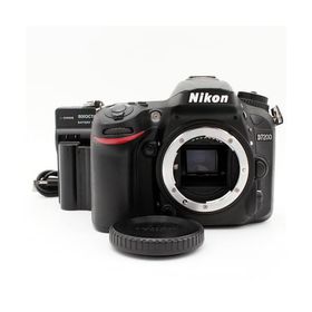 Nikon デジタル一眼レフカメラ D7200