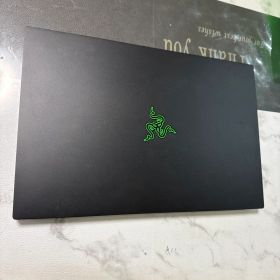 Razer Blade 15 動作未確認