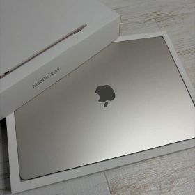 【超美品】MacBook Air M3 15インチ 16GB/512GB SSD