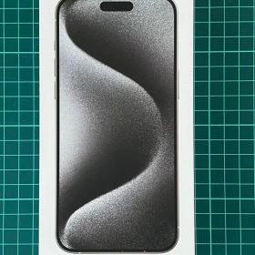 Apple iPhone 15 Pro Max ホワイト 256