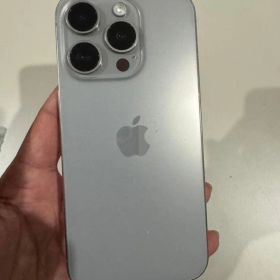 美品 iPhone 15 Pro｜512GB｜SIMフリー版