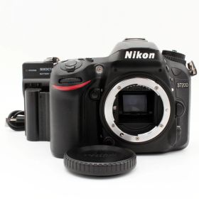 わずかシャッター数12720枚【新品級】Nikon D7200 ボディ#9508