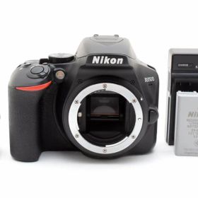 ほぼ新品 ニコン Nikon D3500 ボディ 《ショット数290回》1649